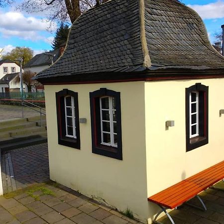 Pearl Studio Apart - King Bed - Netflix - Projector - Fast Wi-Fi Trier Buitenkant foto